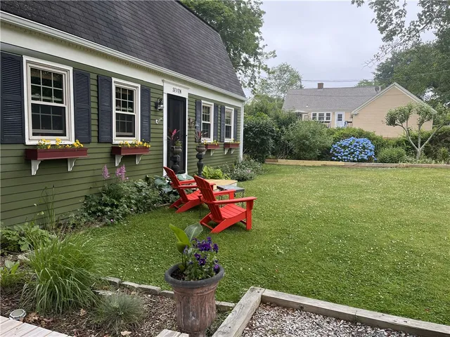 $10,000 | 7 Boulevard East, Middletown, RI 02842