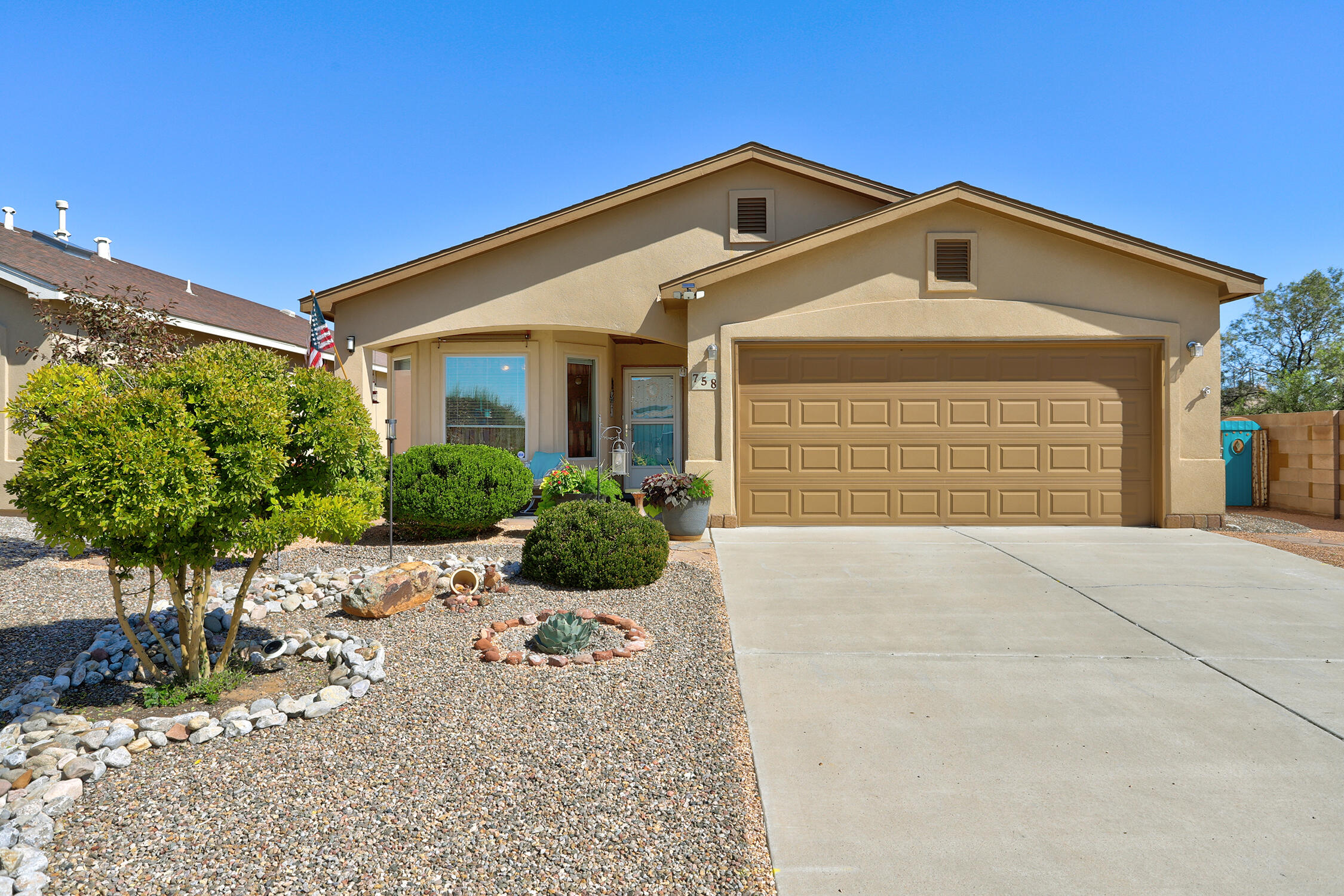 758 Redwood Street Southwest Rio Rancho, NM 87124 - Photo 1 of 25 Gallery Image 1