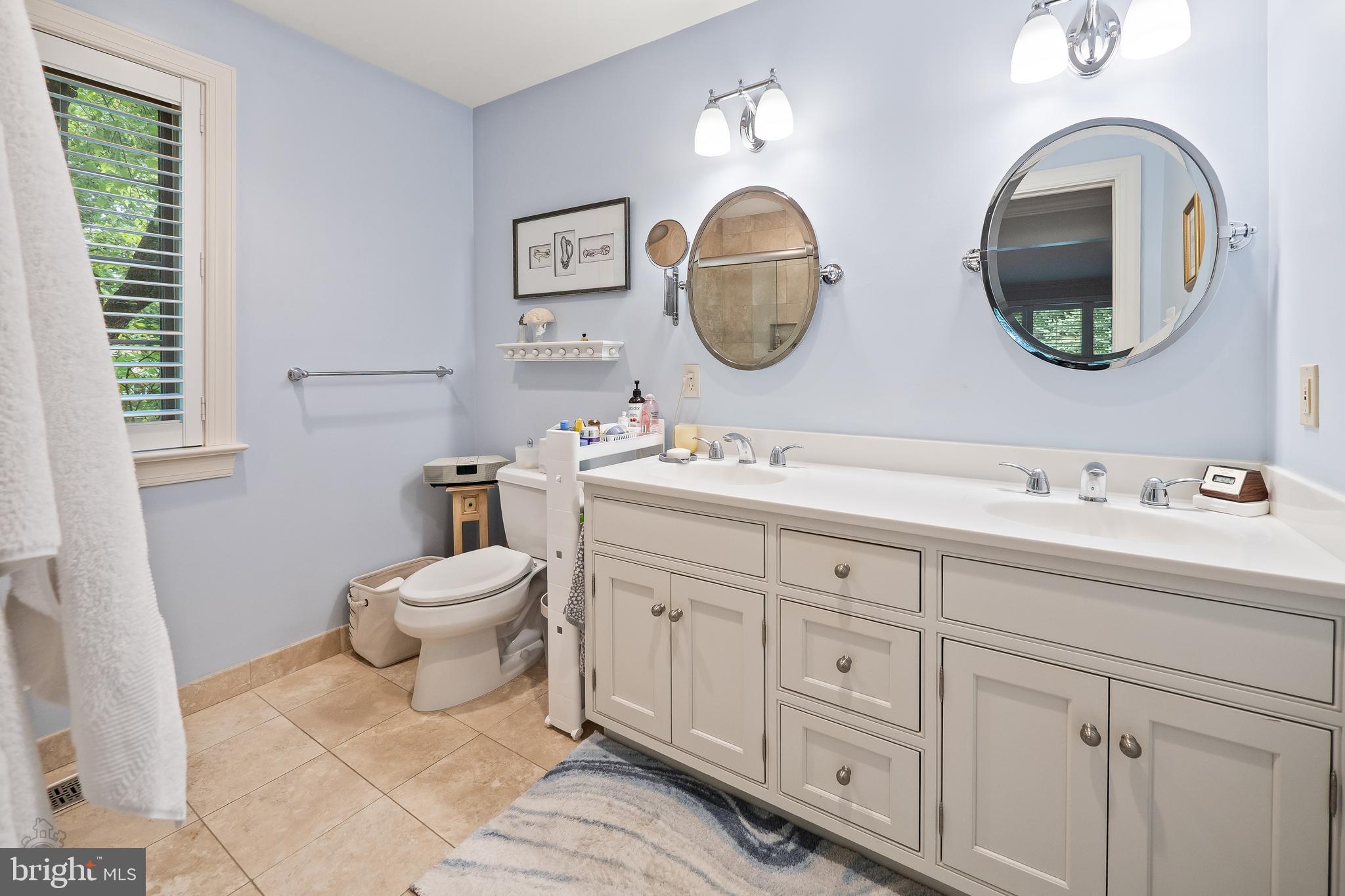 14 Wellfleet Lane Chesterbrook, PA 19087 - Photo 24 of 40 Ensuite primary bathroom