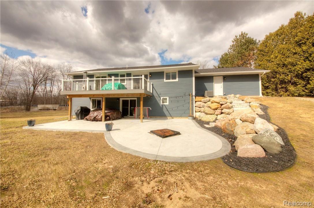 2477 Norton Road Howell, MI 48843 - Photo 38 of 42 931A0517_8_9.jpg
