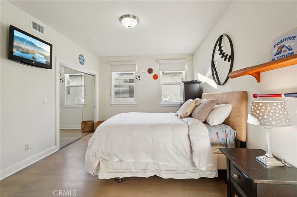 654 5th Street Hermosa Beach, CA 90254 - Photo 25 of 43