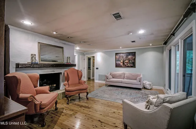 $2,800 | 4441 Hickory Ridge Road, Jackson, MS 39211