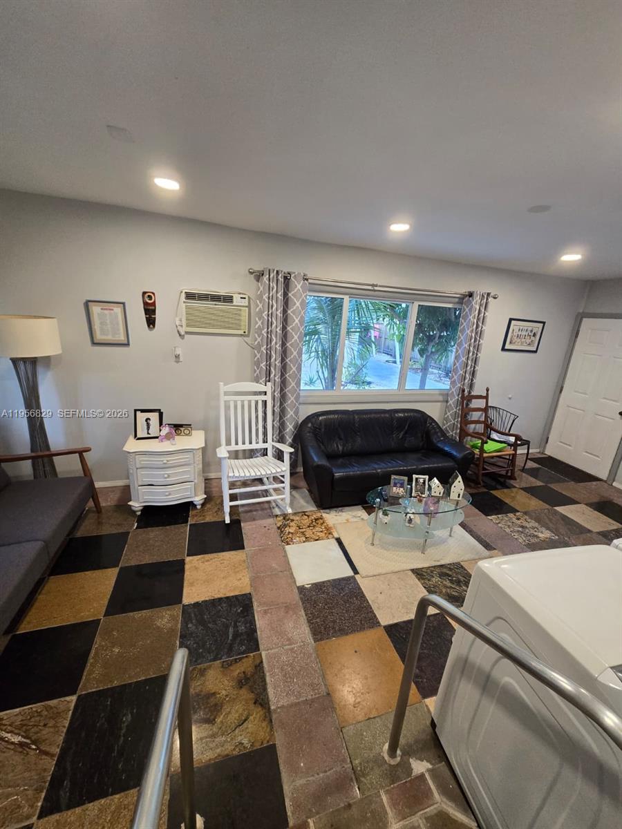 3083 Southwest 17th Street Miami, FL 33145 - Photo 12 of 19