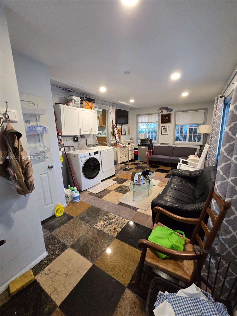 3083 Southwest 17th Street Miami, FL 33145 - Photo 14 of 19