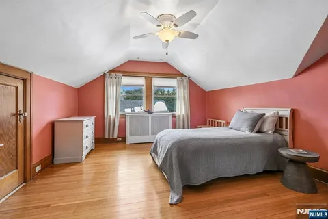 $1,289,000 | 56 Park Avenue, Glen Rock, NJ 07452