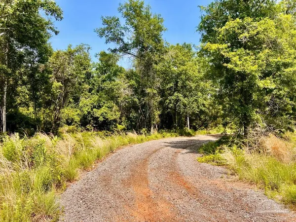 $295,900 | 2035 Glacier Drive, Pace, FL 32571