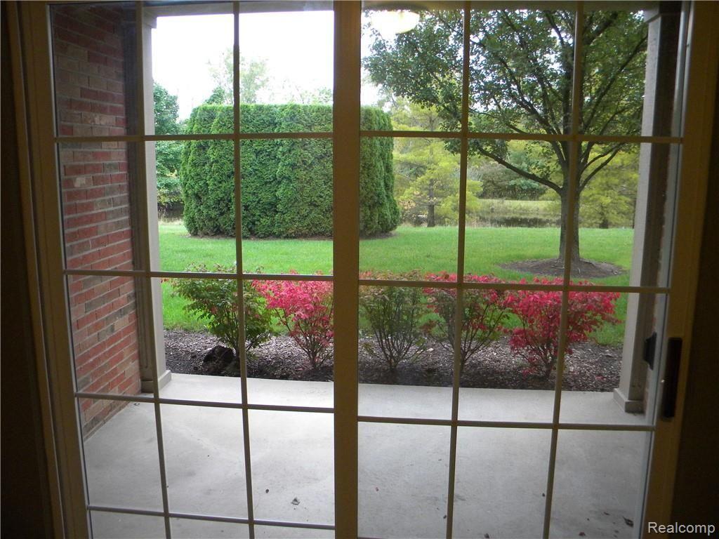 3585 Oakmonte Boulevard, Unit 58 Rochester, MI 48306 - Photo 16 of 43