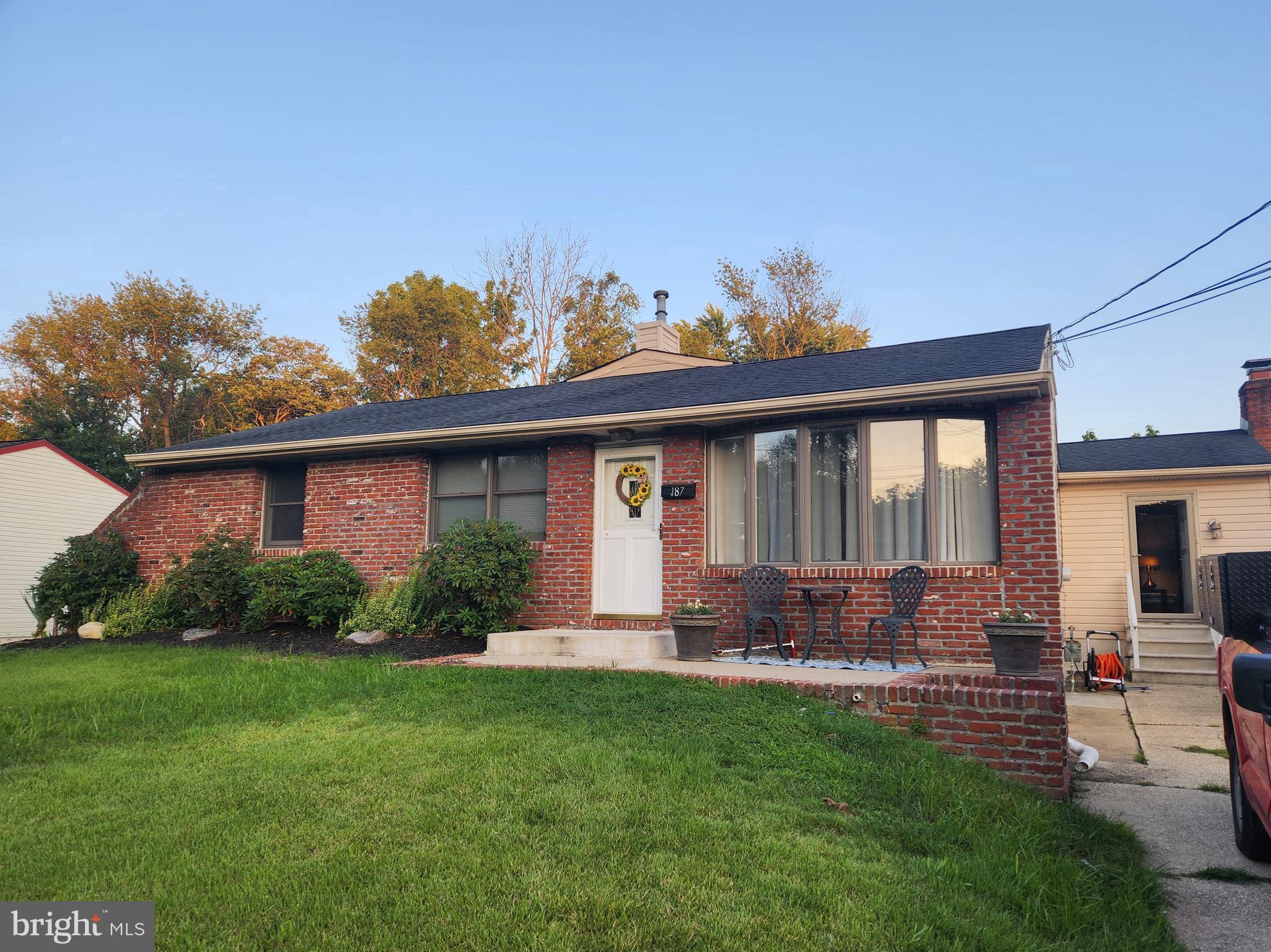 187 Hunterdon Road Woodbury, NJ 08096 - Photo 2 of 53