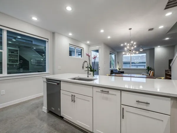 $6,300 | 5404 Winton Street, Dallas, TX 75206