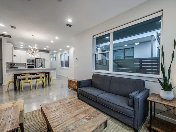 $6,300 | 5404 Winton Street, Dallas, TX 75206