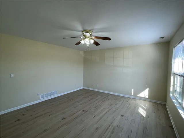 $350,000 | 178 Southeast 1171st Road, Knob Noster, MO 65336