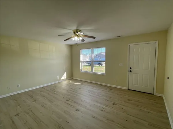 $350,000 | 178 Southeast 1171st Road, Knob Noster, MO 65336