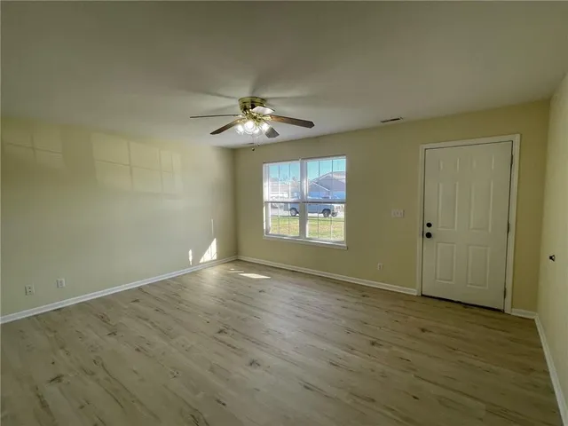 $350,000 | 178 Southeast 1171st Road, Knob Noster, MO 65336