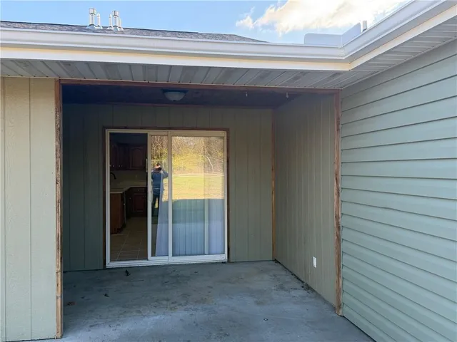 $350,000 | 178 Southeast 1171st Road, Knob Noster, MO 65336