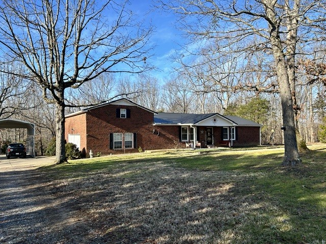 4113 Erin Road McEwen, TN 37101 - Photo 1 of 35 Gallery Image 1