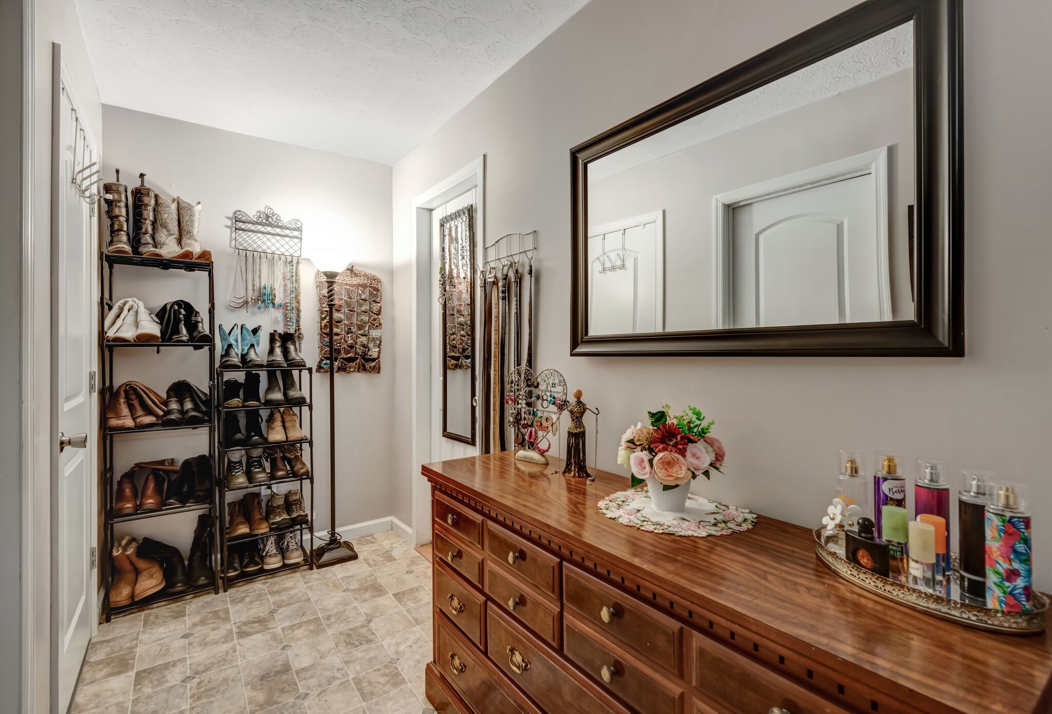 4113 Erin Road McEwen, TN 37101 - Photo 17 of 35 Gallery Image 17