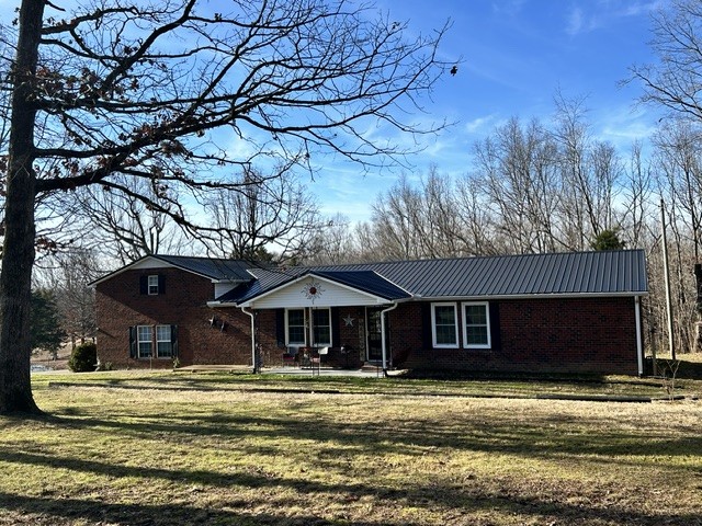 4113 Erin Road McEwen, TN 37101 - Photo 2 of 35 Gallery Image 2