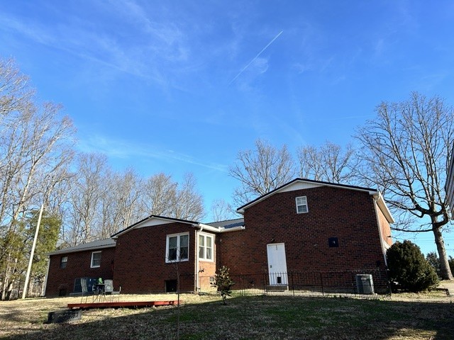 4113 Erin Road McEwen, TN 37101 - Photo 30 of 35 Gallery Image 30