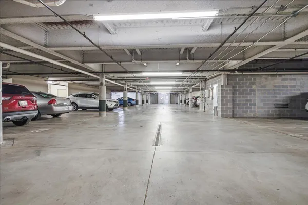 $305,000 | 3025 McVitty Forest Drive, Unit 101, Roanoke, VA 24018