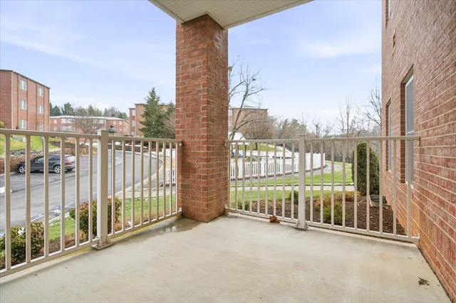 $305,000 | 3025 McVitty Forest Drive, Unit 101, Roanoke, VA 24018