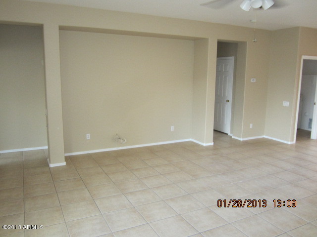 9250 West Berkeley Road Phoenix, AZ 85037 - Photo 4 of 17 pics 006