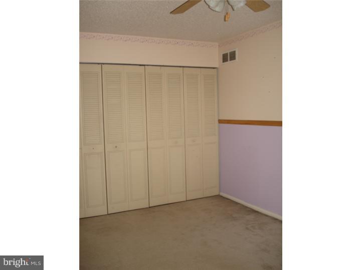 160 Greendale Road Philadelphia, PA 19154 - Photo 17 of 23 Bedroom 3