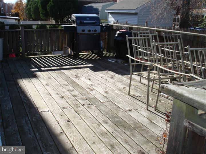 160 Greendale Road Philadelphia, PA 19154 - Photo 22 of 23 Deck