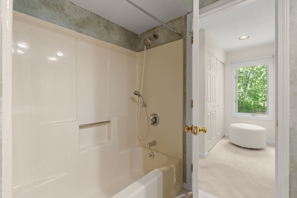 120 Stone Ridge Road, Unit 120 Franklin, MA 02038 - Photo 20 of 42