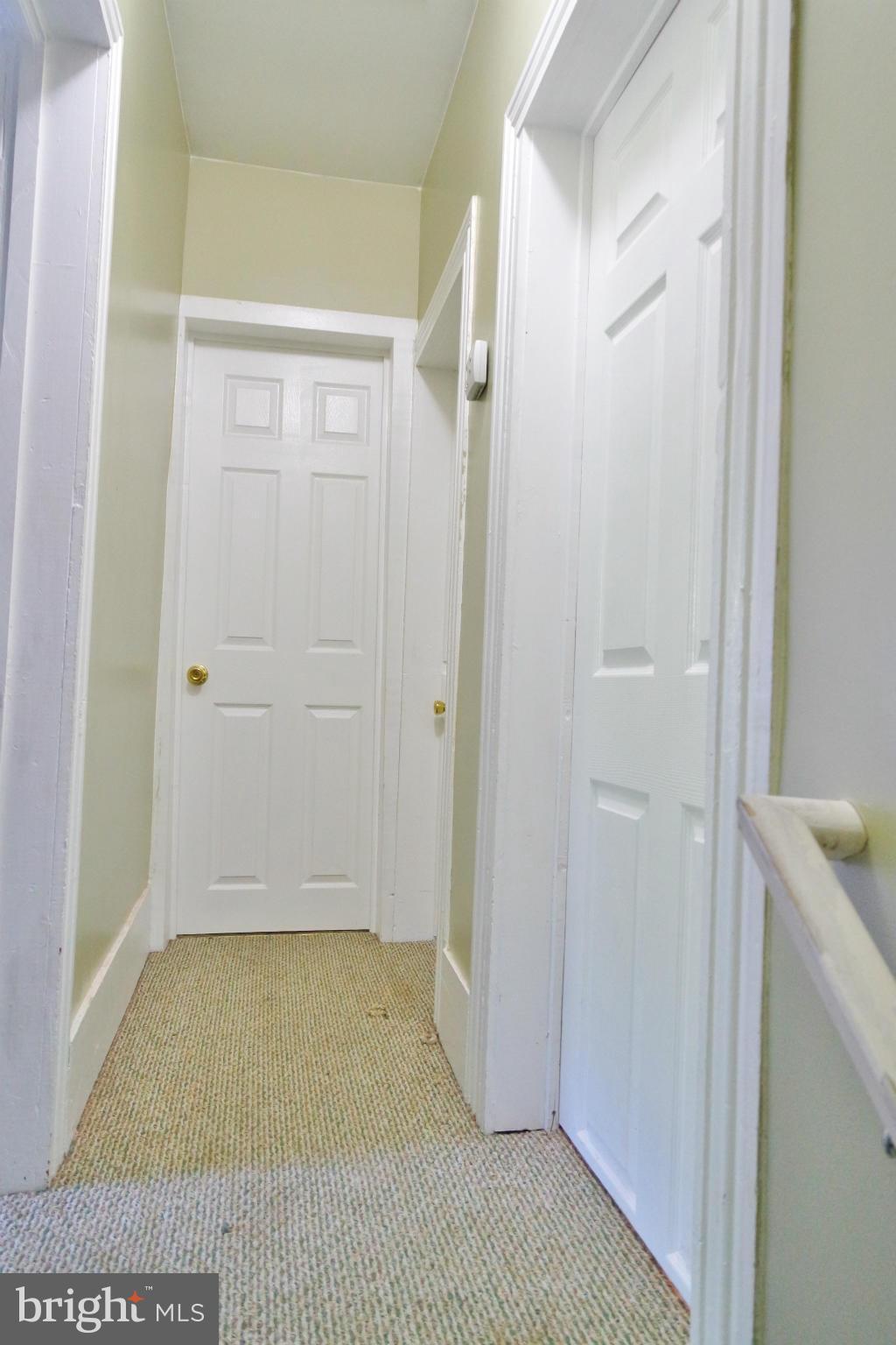 16 Fry Road Edinburg, VA 22824 - Photo 20 of 30 Upper Level Hallway