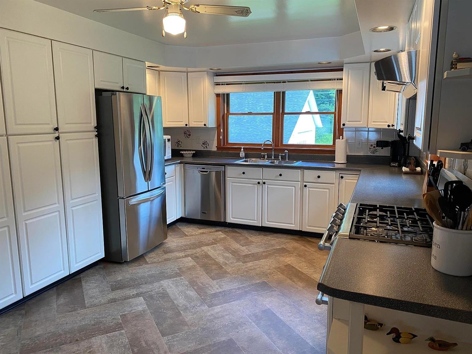170 Cones Point Road Poultney, VT 05764 - Photo 12 of 27