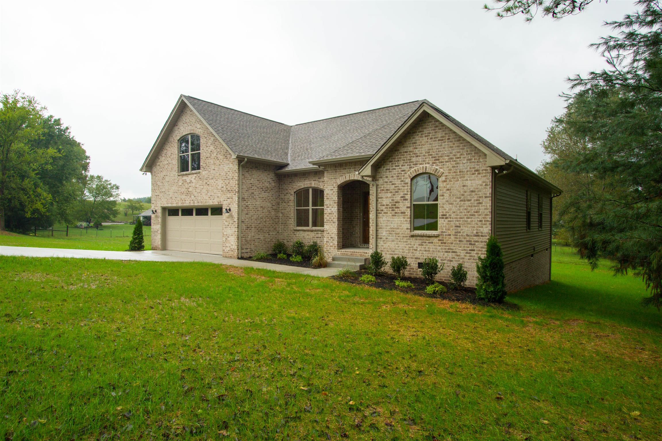 4121 Airport Road Springfield, TN 37172 - Photo 2 of 30 front view of a house with a yard