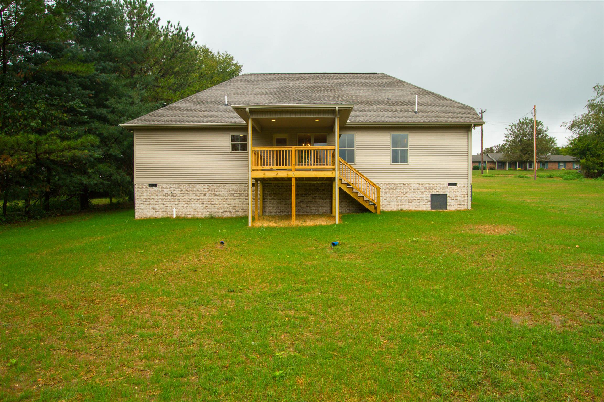 4121 Airport Road Springfield, TN 37172 - Photo 29 of 30 a front view of a house with a garden