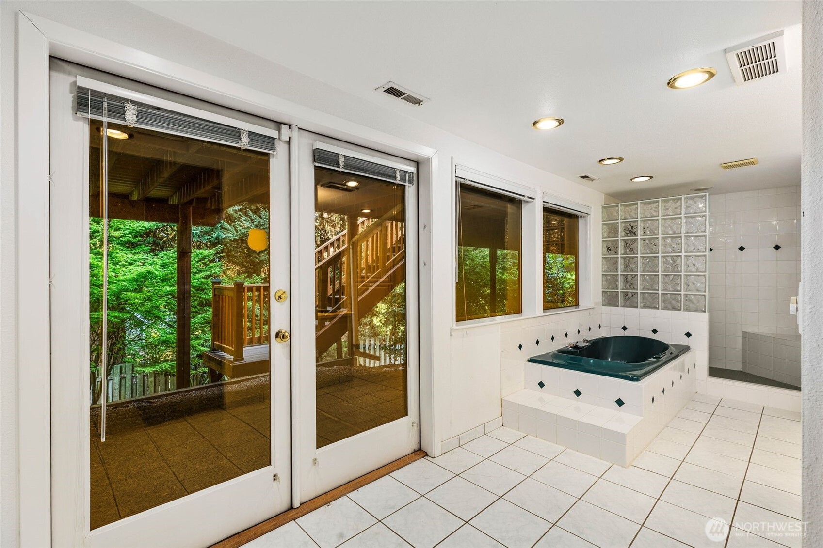 21907 3rd Avenue Southeast Bothell, WA 98021 - Photo 25 of 39