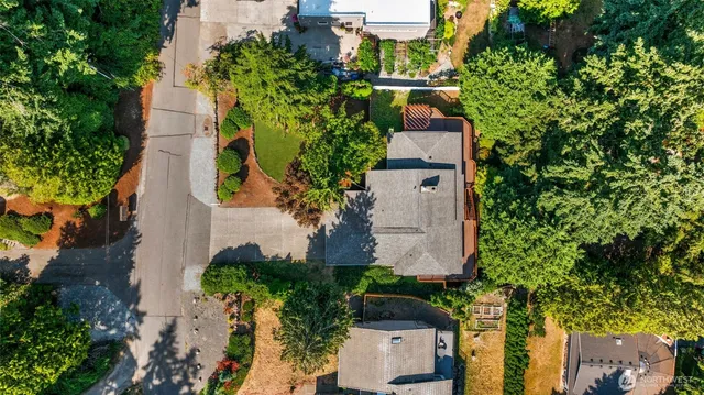 $975,000 | 21907 3rd Avenue Southeast, Bothell, WA 98021