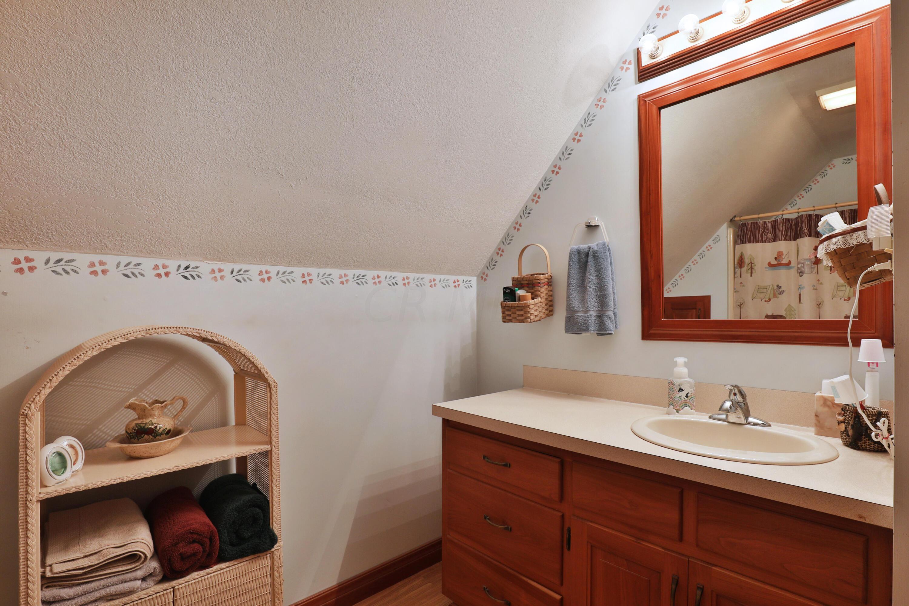 20892 Hellwig Road Utica, OH 43080 - Photo 23 of 39 Gallery Image 23