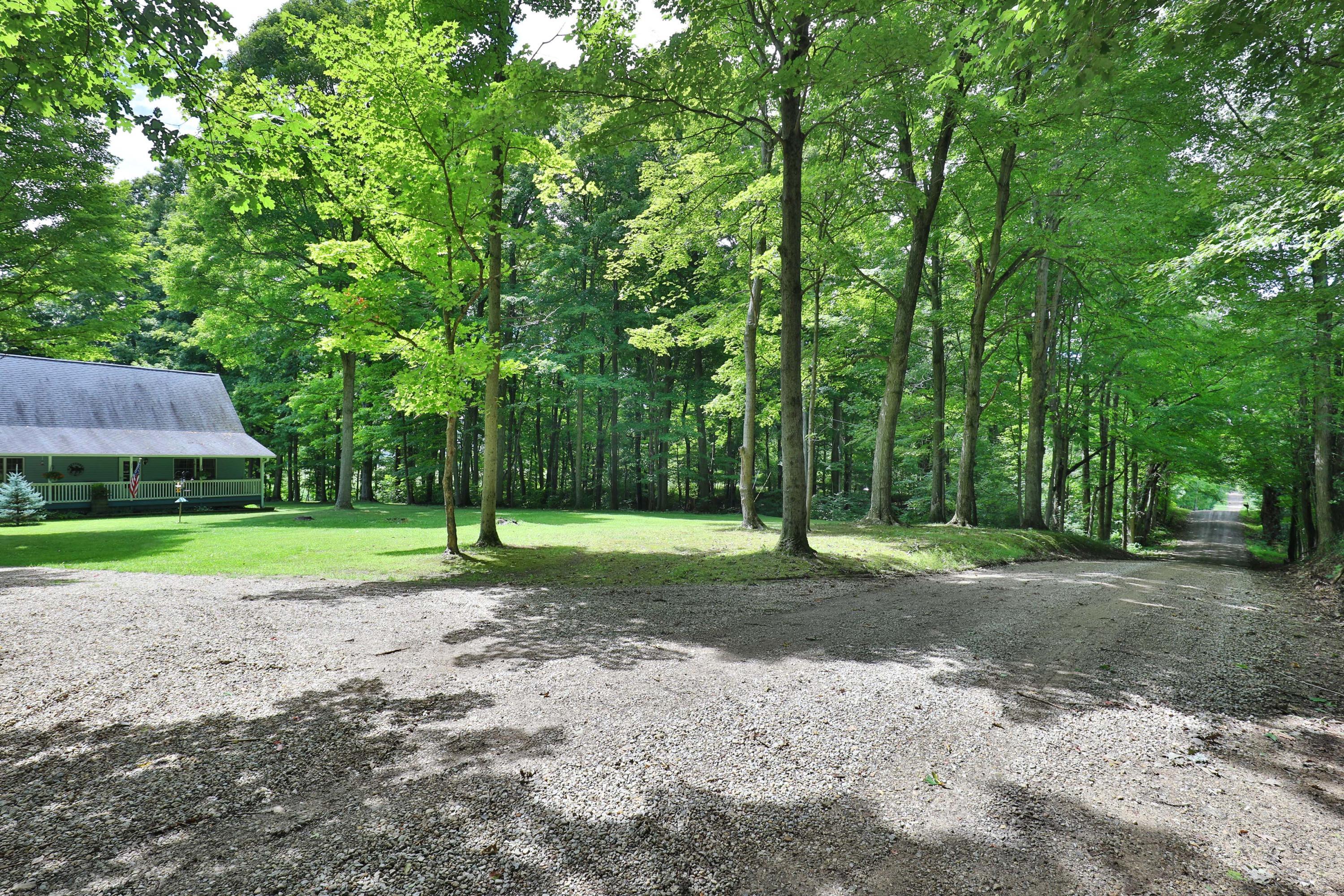 20892 Hellwig Road Utica, OH 43080 - Photo 4 of 39 Gallery Image 4