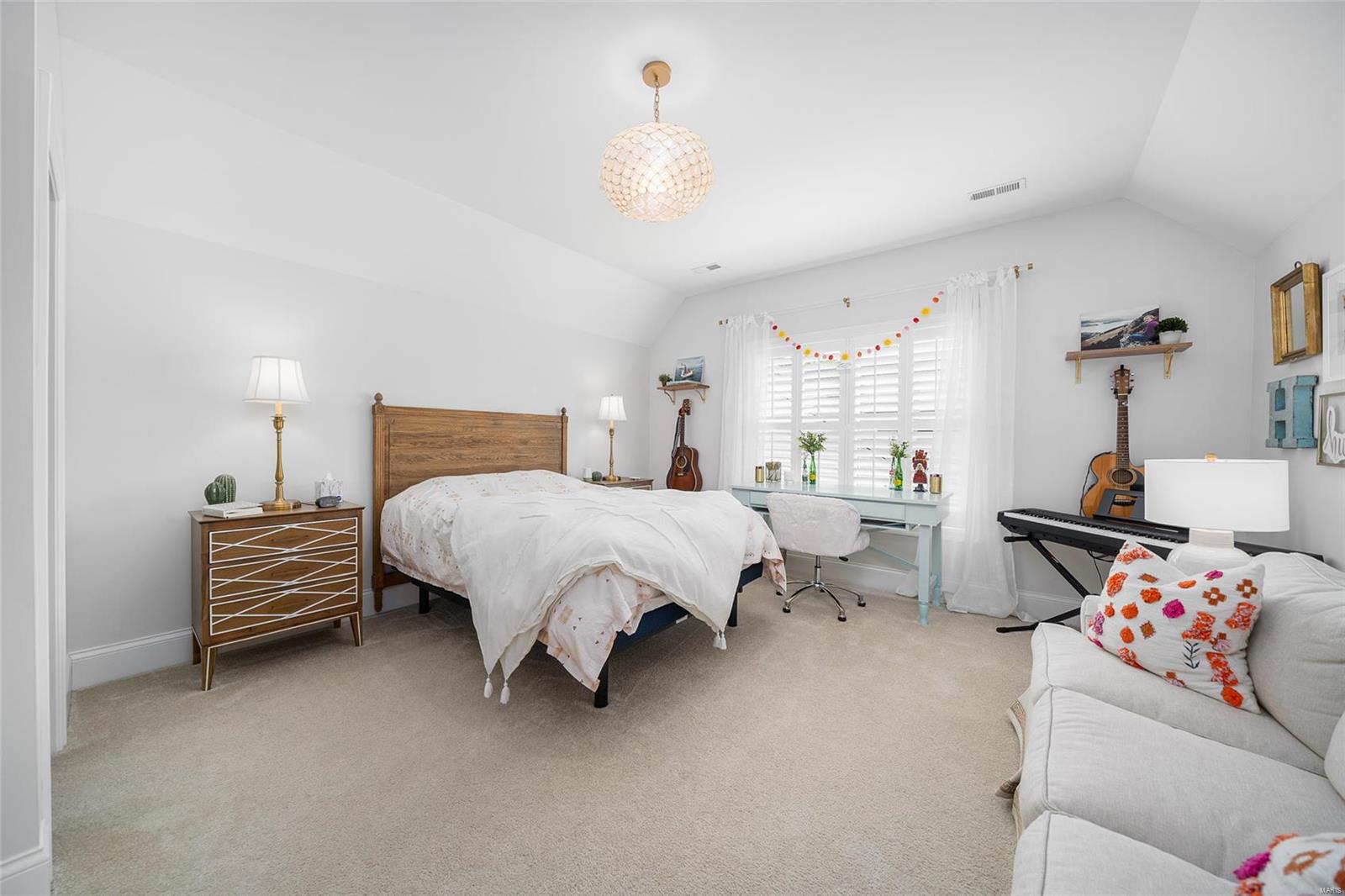 11428 Clayton Road Frontenac, MO 63131 - Photo 45 of 67