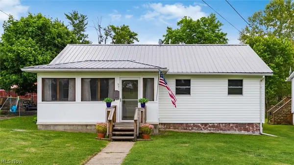 $240,000 | 431 Swigart Street, New Lexington, OH 43764
