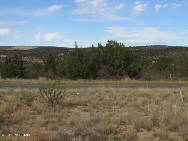 1001 East Verde Ranch Road Paulden, AZ 86334 - Photo 6 of 11 East from Building Site