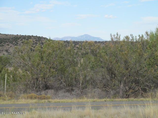 1001 East Verde Ranch Road Paulden, AZ 86334 - Photo 8 of 11 View East