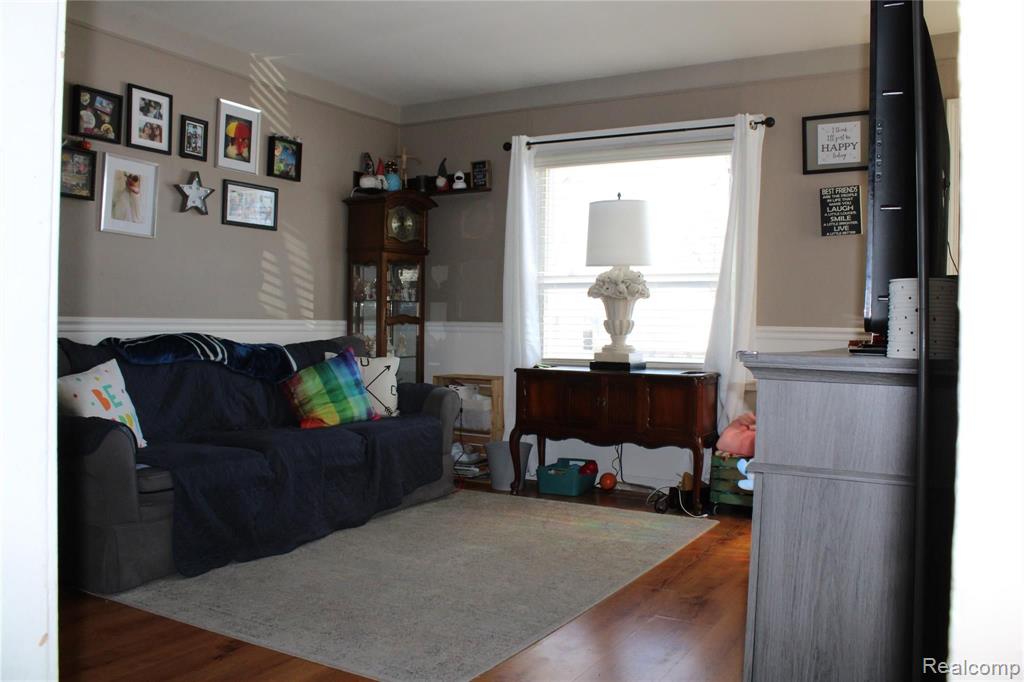 26661 Rialto Street Madison Heights, MI 48071 - Photo 4 of 19