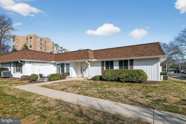 $320,000 | 15030 Westholm Court, Unit 268C, Silver Spring, MD 20906