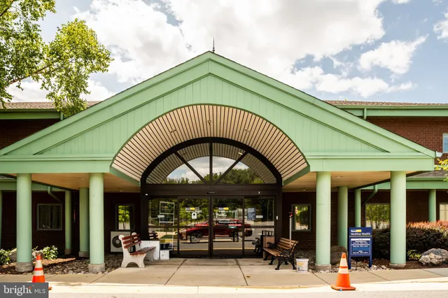 $320,000 | 15030 Westholm Court, Unit 268C, Silver Spring, MD 20906