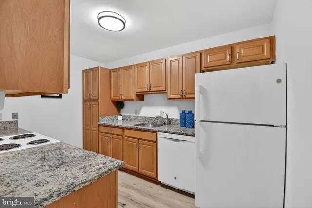 $320,000 | 15030 Westholm Court, Unit 268C, Silver Spring, MD 20906
