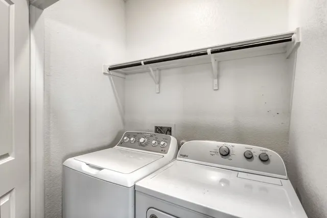 $1,700 | 385 Geode Glen, Maxwell, TX 78656