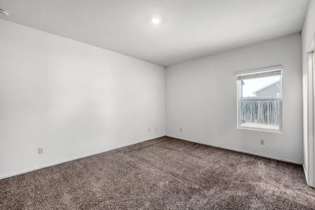 $1,700 | 385 Geode Glen, Maxwell, TX 78656