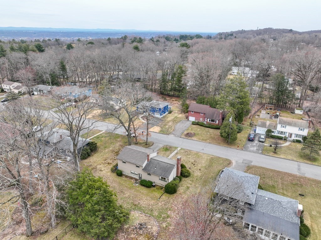 139 West Meadowview Road Holyoke, MA 01040 - Photo 33 of 33