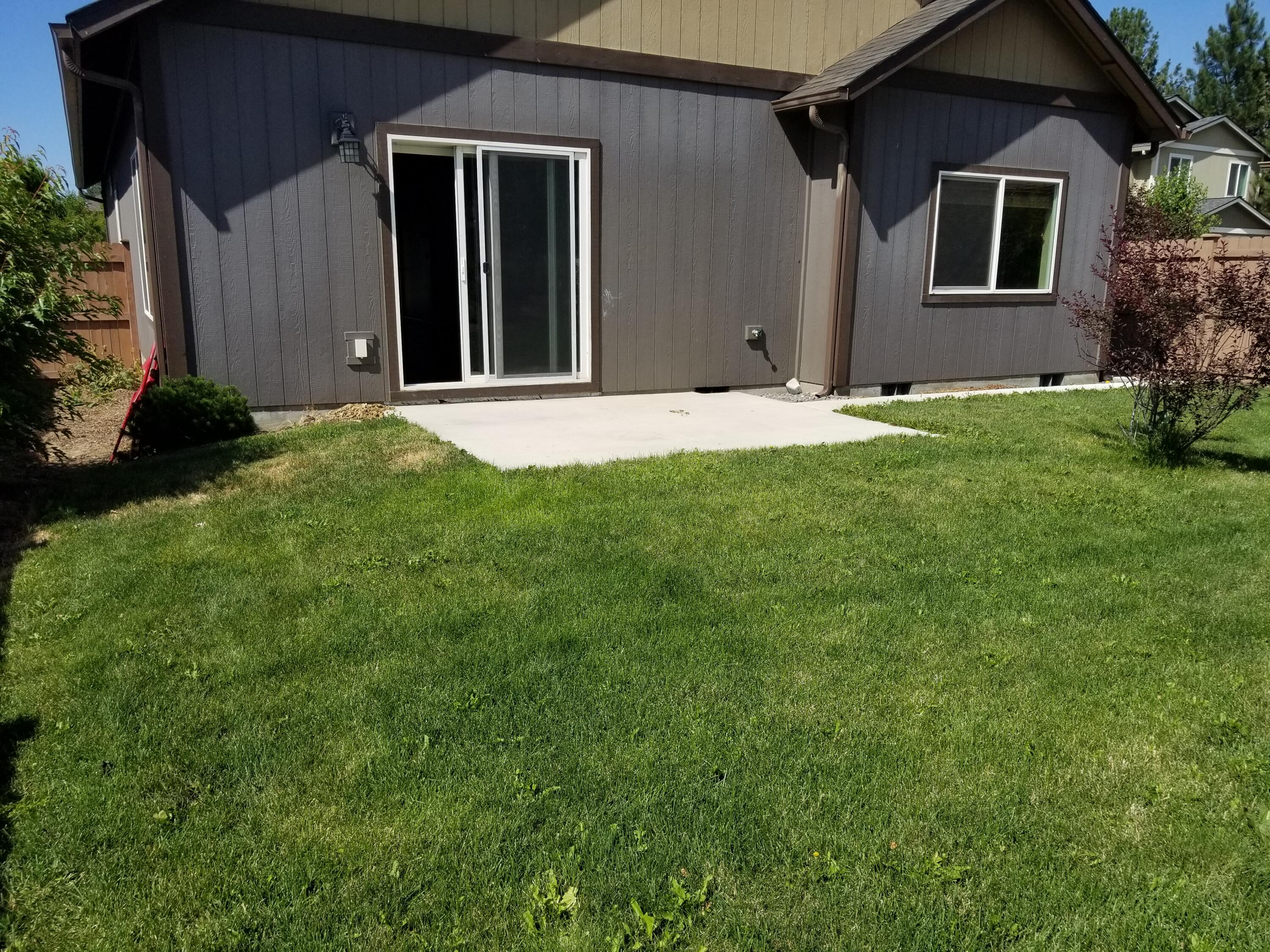 682 Southeast Reed Market Road Bend, OR 97702 - Photo 16 of 16 Patio off the dining