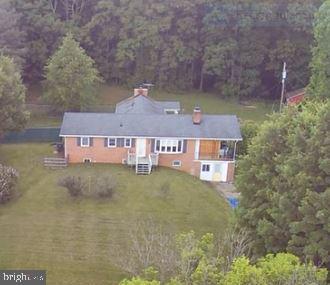 264 North Hayfield Road Winchester, VA 22603 - Photo 61 of 62 privacy abounds
