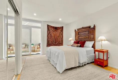 $2,125,000 | 10055 Reevesbury Drive, Beverly Hills, CA 90210